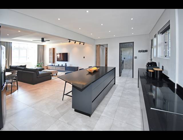2 BEDROOM APARTMENT FOR SALE IN ILLOVO